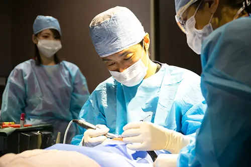 インプラント手術